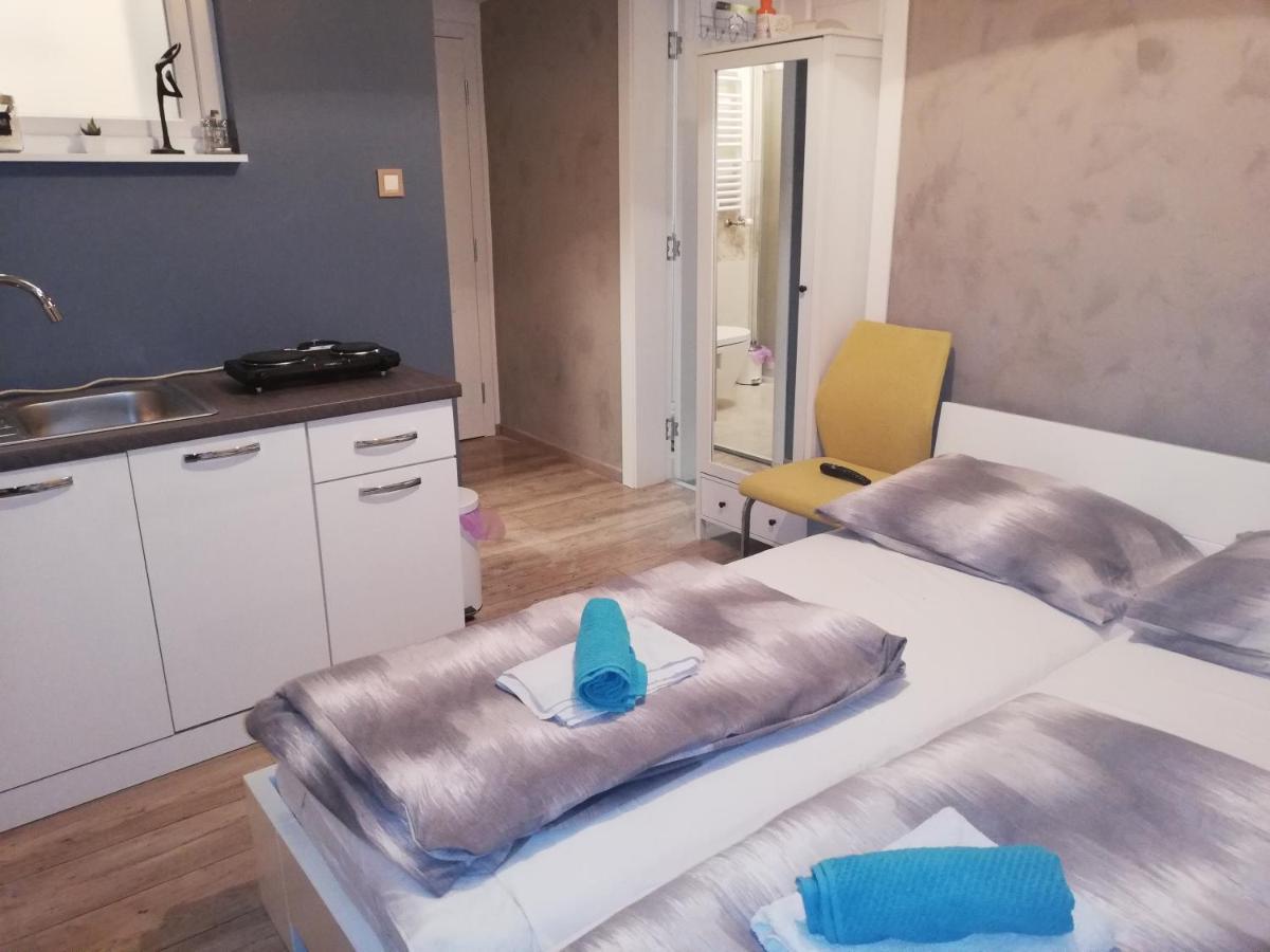 Angela Studio Apartments ซาเกร็บ ภายนอก รูปภาพ