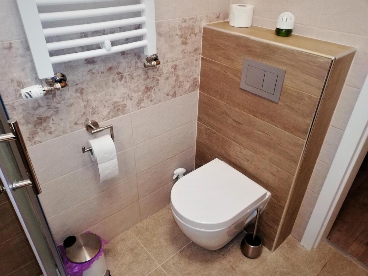 Angela Studio Apartments ซาเกร็บ ภายนอก รูปภาพ
