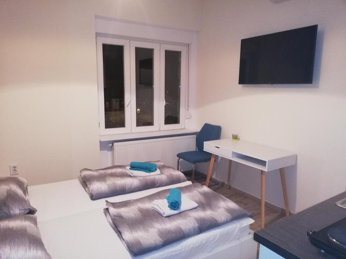Angela Studio Apartments ซาเกร็บ ภายนอก รูปภาพ